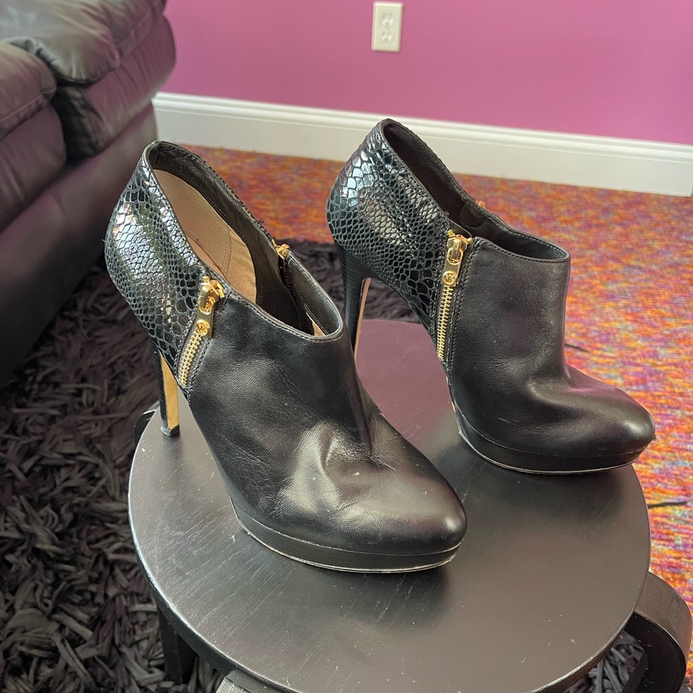 Elegant Black Leather Ankle Boots